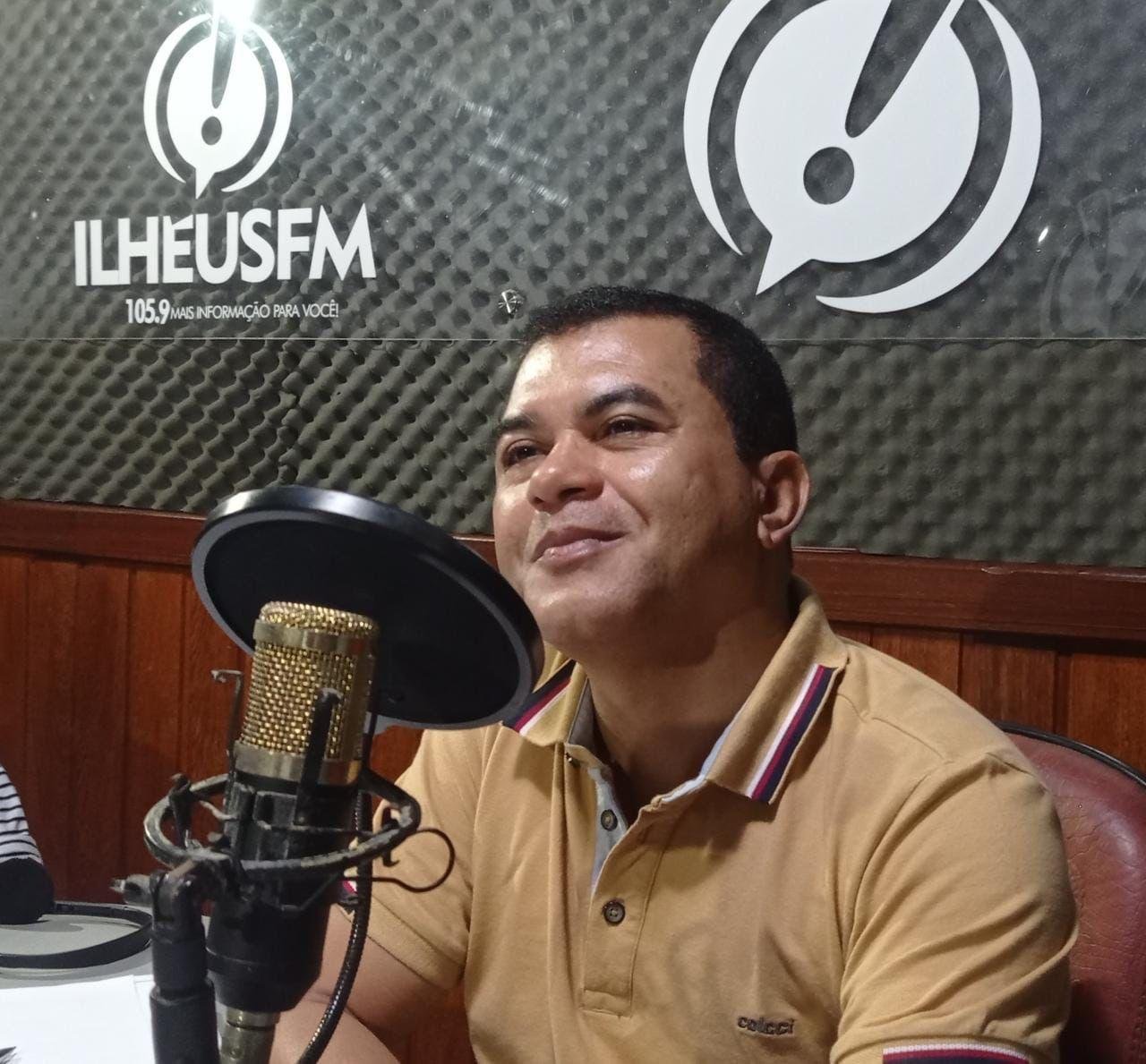 “VOTEI EM BOLSONARO, MAS NÃO SOU BOLSONARISTA”, DIZ PROFESSOR REINALDO DO IBEC “VOTEI EM BOLSONARO, MAS NÃO SOU BOLSONARISTA”, DIZ PROFESSOR REINALDO DO IBEC