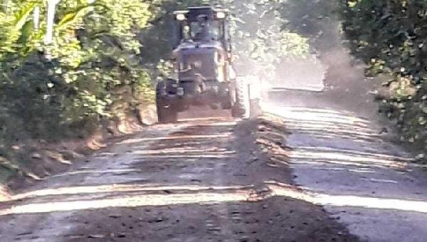 PREFEITURA PROMOVE MELHORIAS NA ESTRADA DE ACESSO À LAGOA ENCANTADA