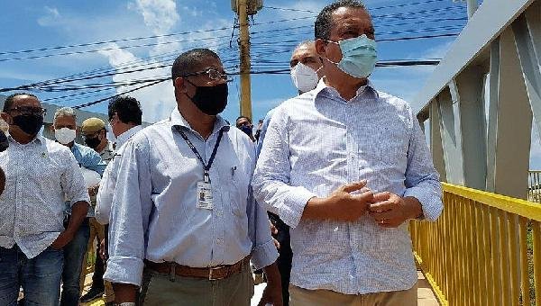RUI COSTA DIZ QUE AGLOMERAÇÕES ATRASAM VOLTA ÀS AULAS NA BAHIA