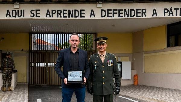 EXÉRCITO BRASILEIRO CONCEDE TÍTULO HONORÍFICO A DIRETOR-GERAL DO HRCC EM ILHÉUS