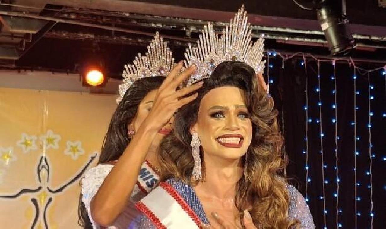 REPRESENTANTE DE ILHÉUS É A VENCEDORA DO MISS BAHIA GAY EM SALVADOR REPRESENTANTE DE ILHÉUS É A VENCEDORA DO MISS BAHIA GAY EM SALVADOR