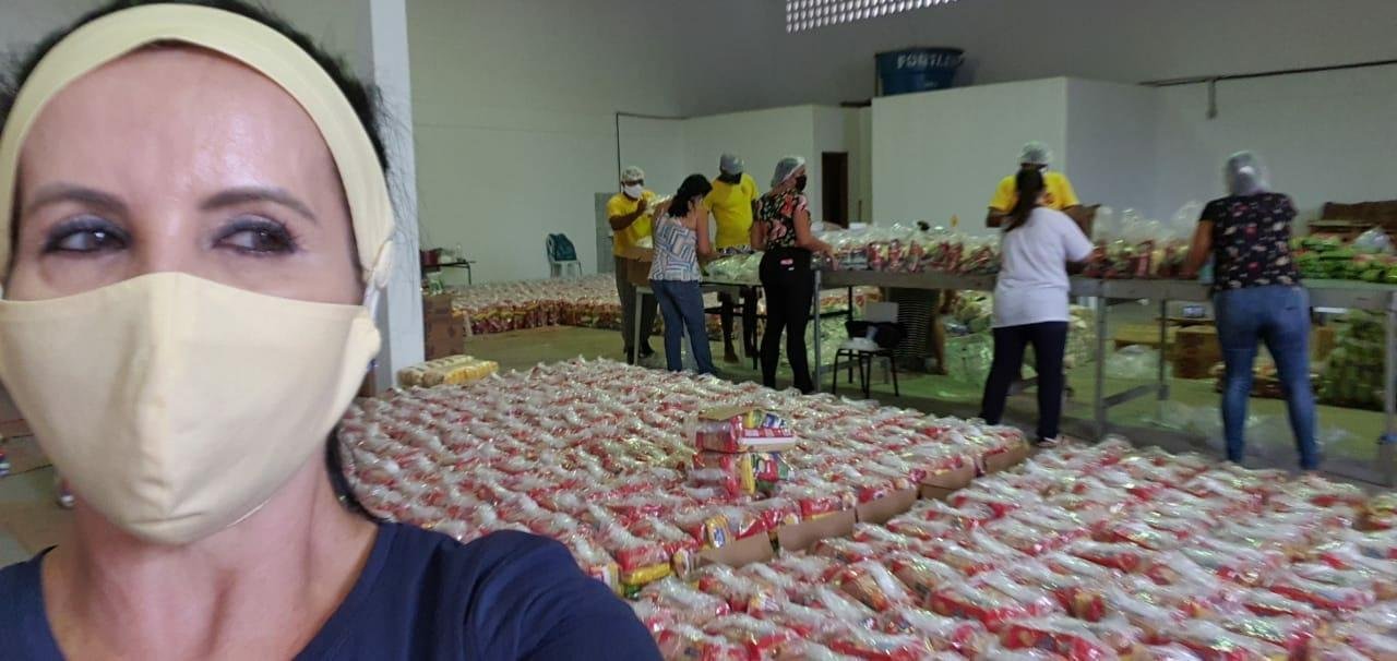 ILHÉUS: EDUCAÇÃO SEGUE COM ENTREGAS DO KIT ALIMENTAÇÃO 