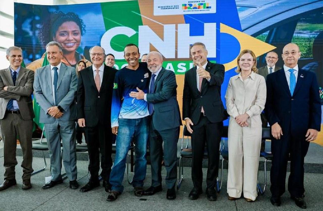 CNH DO BRASIL: PRESIDENTE LULA E RENAN FILHO ANUNCIAM MUDANÇA HISTÓRICA NO PROCESSO DE OBTENÇÃO DA HABILITAÇÃO