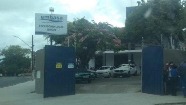 JUSTIÇA MANDA EMBASA SUSPENDER A COBRANÇA DE 80% DO ESGOTO EM ILHÉUS