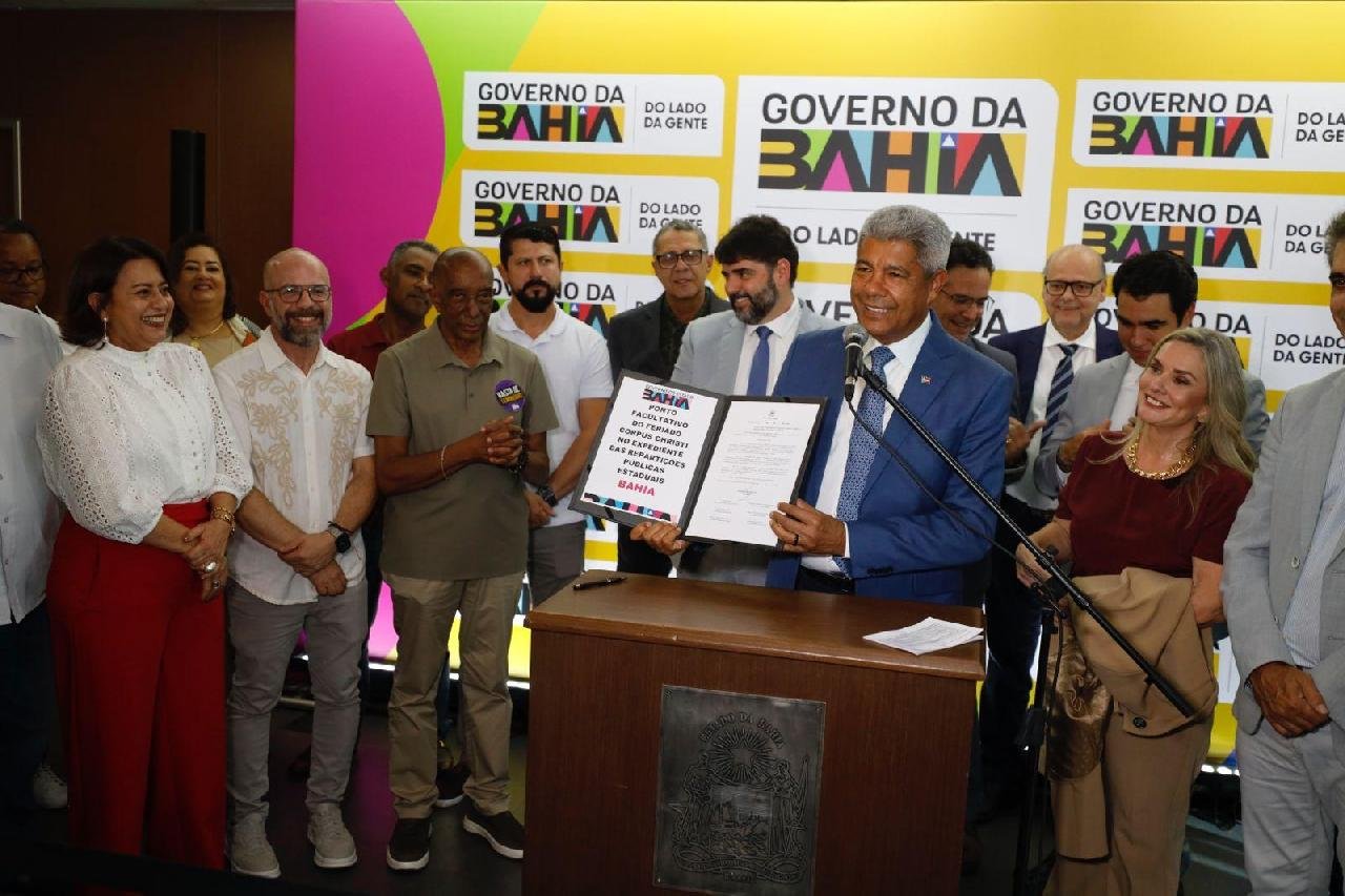 GOVERNADOR DA BAHIA JERÔNIMO RODRIGUES ANUNCIA PONTO FACULTATIVO NA SEXTA-FEIRA (5), APÓS FERIADO DE CORPUS CHRISTI
