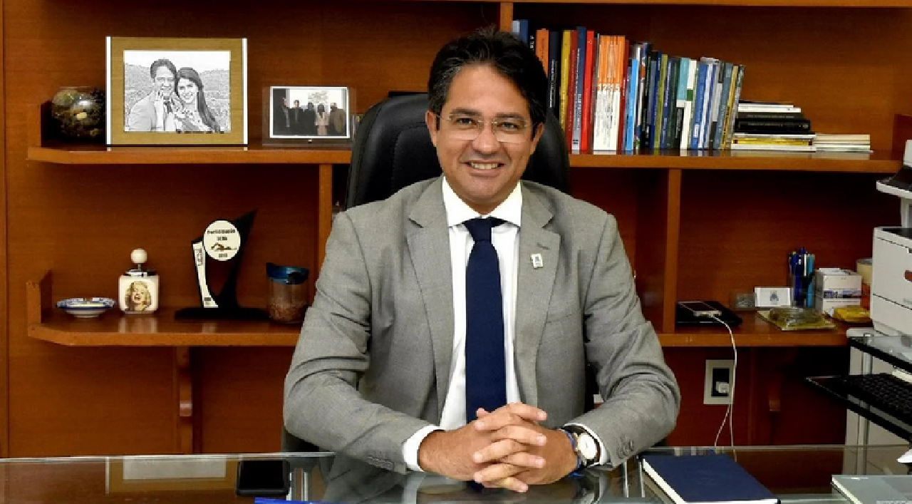 REITOR DA UESC DESTACA IMPORTÂNCIA DE SEMINÁRIO PARA O FUTURO DAS CIDADES REITOR DA UESC DESTACA IMPORTÂNCIA DE SEMINÁRIO PARA O FUTURO DAS CIDADES