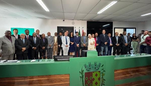 CÂMARA DE ILHÉUS ABRE TRABALHOS LEGISLATIVOS DE 2025