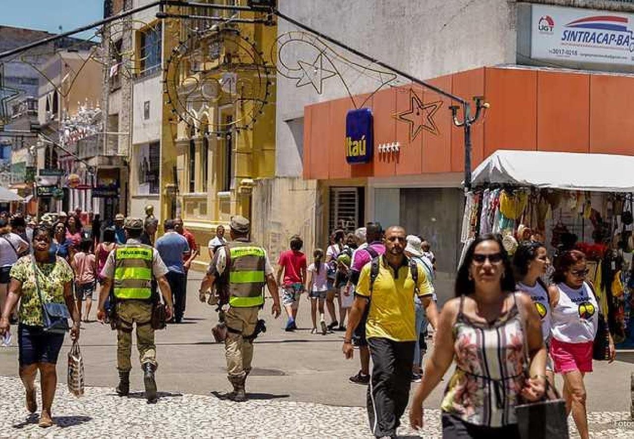 COMÉRCIO DE ILHÉUS ABRE EM HORÁRIO ESPECIAL PARA O DIA DOS PAIS; CONFIRA