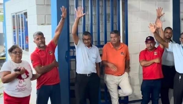 “A EMPRESA QUER PAGAR AS RESCISÕES EM ATÉ 36 VEZES E SEM A MULTA DO FGTS”, DIZ ÍNDIO RODOVIÁRIO SOBRE PROTESTO DOS TRABALHADORES DA ATLÂNTICO EM ILHÉUS