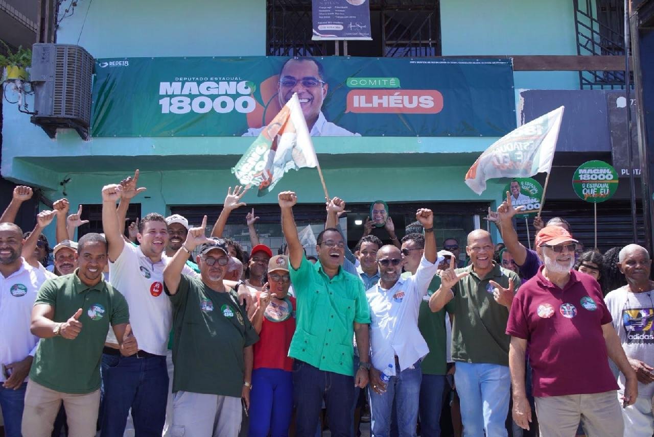 MAGNO LAVIGNE DÁ LARGADA À CAMPANHA EM ILHÉUS COM CAMINHADA E COMITÊ REGIONAL 