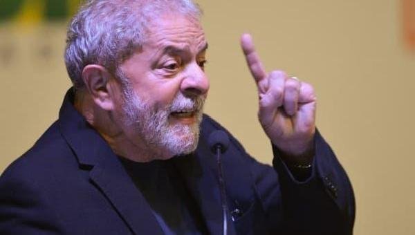 LULA CONFIRMA AUMENTO DO SALÁRIO MÍNIMO PARA R$ 1.320 E ELEVAÇÃO DA FAIXA DE ISENÇÃO DO IR