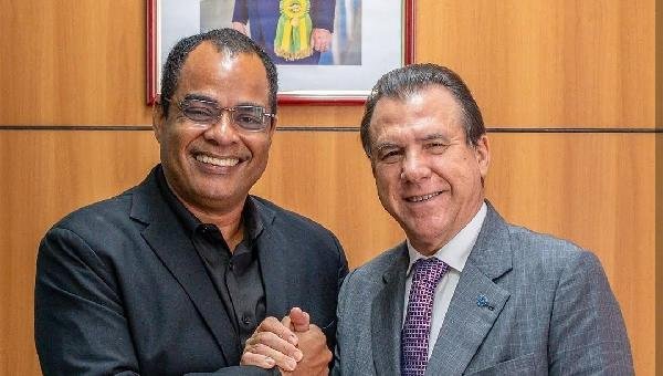 MAGNO LAVIGNE DEIXA O MINISTÉRIO DO TRABALHO PARA DISPUTAR VAGA NA ASSEMBLEIA LEGISLATIVA DA BAHIA