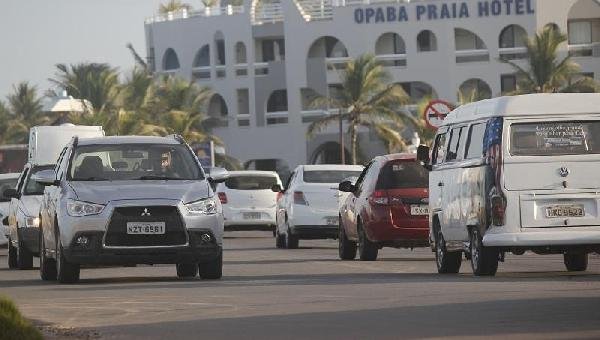 CARROS COM PLACAS DE FINAL 3 TEM ÚLTIMO DIA PARA QUITAR IPVA COM DESCONTO