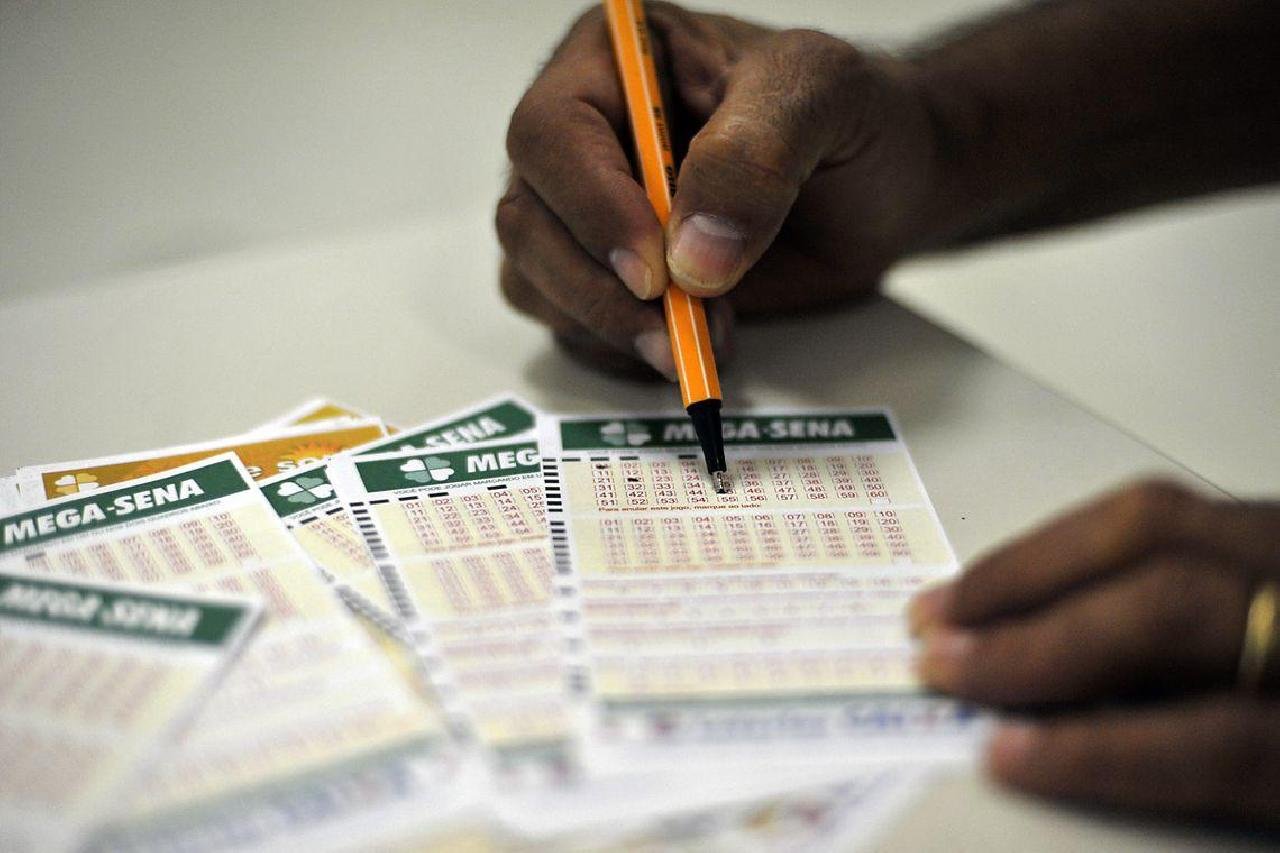 VEJA OS NÚMEROS SORTEADOS DA MEGA-SENA VEJA OS NÚMEROS SORTEADOS DA MEGA-SENA