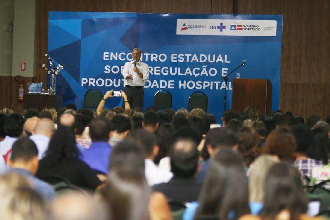 CENTRAL ESTADUAL DE REGULAÇÃO TERÁ NOVO SOFTWARE PARA CONTROLAR LEITOS HOSPITALARES EM TEMPO REAL CENTRAL ESTADUAL DE REGULAÇÃO TERÁ NOVO SOFTWARE PARA CONTROLAR LEITOS HOSPITALARES EM TEMPO REAL