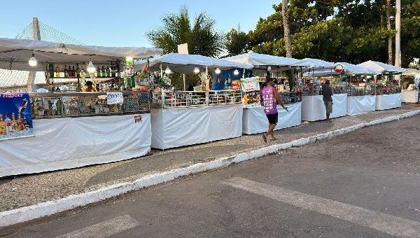 CARNAVAL NOS BAIRROS IMPULSIONA AMBULANTES E DEVE MOVIMENTAR MAIS DE R$ 500 MIL NA ECONOMIA LOCAL