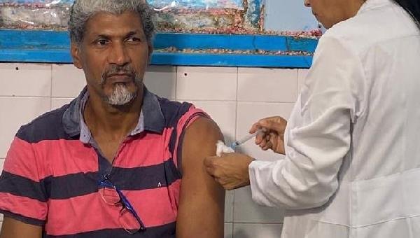 ILHÉUS AMPLIA VACINAÇÃO CONTRA A GRIPE PARA POPULAÇÃO ACIMA DE SEIS MESES