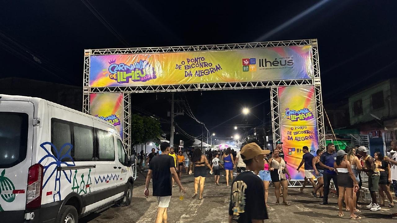 SEGUNDA NOITE DO CARNAVAL DE ILHÉUS 2026 TERMINA SEM OCORRÊNCIAS