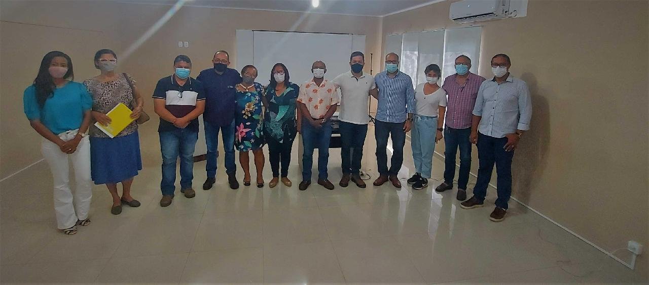 PREFEITURA MOBILIZA DISCUSSÕES SOBRE GESTÃO E TRATAMENTO DE RESÍDUOS SÓLIDOS EM ILHÉUS PREFEITURA MOBILIZA DISCUSSÕES SOBRE GESTÃO E TRATAMENTO DE RESÍDUOS SÓLIDOS EM ILHÉUS
