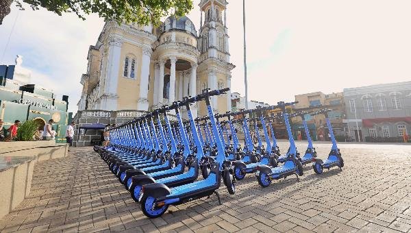 ILHÉUS RECEBE 200 PATINETES ELÉTRICOS E AMPLIA OPÇÕES DE MOBILIDADE