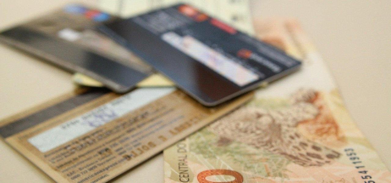 APESAR DE DECISÃO DO STF, PLANALTO MANTÉM SOB SIGILO GASTOS COM CARTÃO CORPORATIVO APESAR DE DECISÃO DO STF, PLANALTO MANTÉM SOB SIGILO GASTOS COM CARTÃO CORPORATIVO