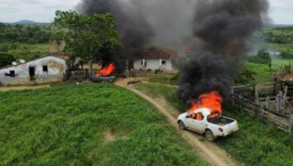 MULHER MORRE E DUAS PESSOAS FICAM FERIDAS EM AÇÃO DE DESOCUPAÇÃO DE FAZENDA EM POTIRAGUÁ 
