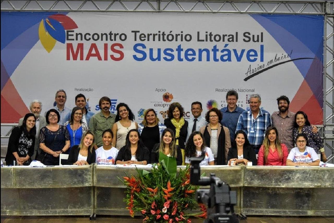 ENCONTRO REÚNE PREFEITURÁVEIS COMPROMETIDOS COM O DESENVOLVIMENTO SUSTENTÁVEL DO SUL DA BAHIA ENCONTRO REÚNE PREFEITURÁVEIS COMPROMETIDOS COM O DESENVOLVIMENTO SUSTENTÁVEL DO SUL DA BAHIA