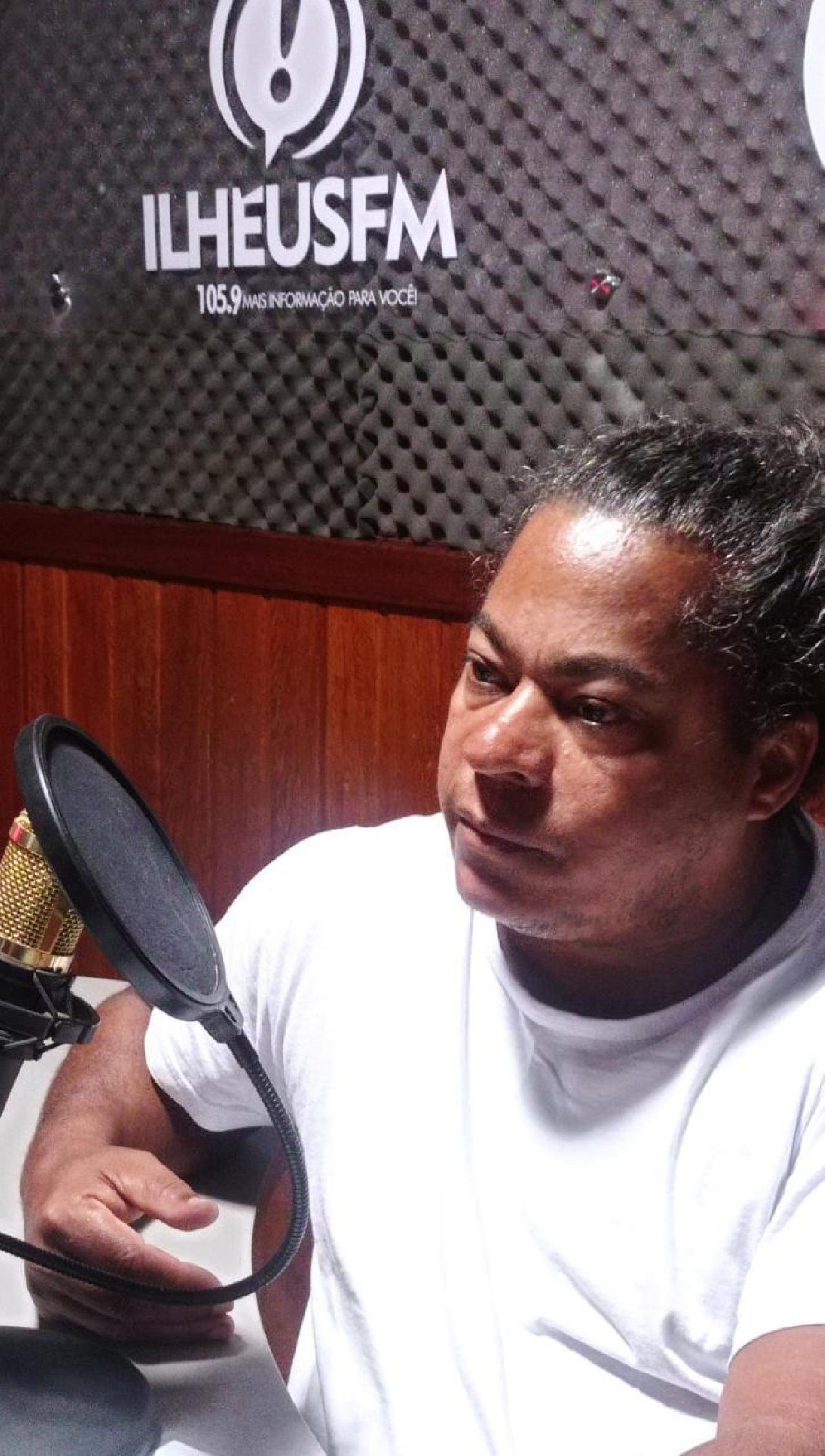 DIRETOR DO TEATRO POPULAR DE ILHÉUS ANUNCIA NOVO ESPETÁCULO: 'SONHOS – O QUE RESTOU DE NÓS DEPOIS DA TEMPESTADE' DIRETOR DO TEATRO POPULAR DE ILHÉUS ANUNCIA NOVO ESPETÁCULO: 'SONHOS – O QUE RESTOU DE NÓS DEPOIS DA TEMPESTADE'