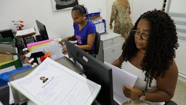 ESTUDANTES DA REDE ESTADUAL DE ENSINO DA BAHIA PODEM RENOVAR MATRÍCULA A PARTIR DE SEGUNDA-FEIRA (17)
