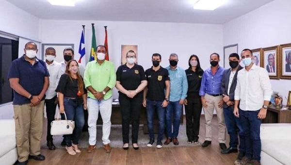 ILHÉUS: MÁRIO ALEXANDRE ASSINA TERMO QUE AUTORIZA USO DE ESPAÇOS PARA INSTITUIÇÕES DE SEGURANÇA PÚBLICA 