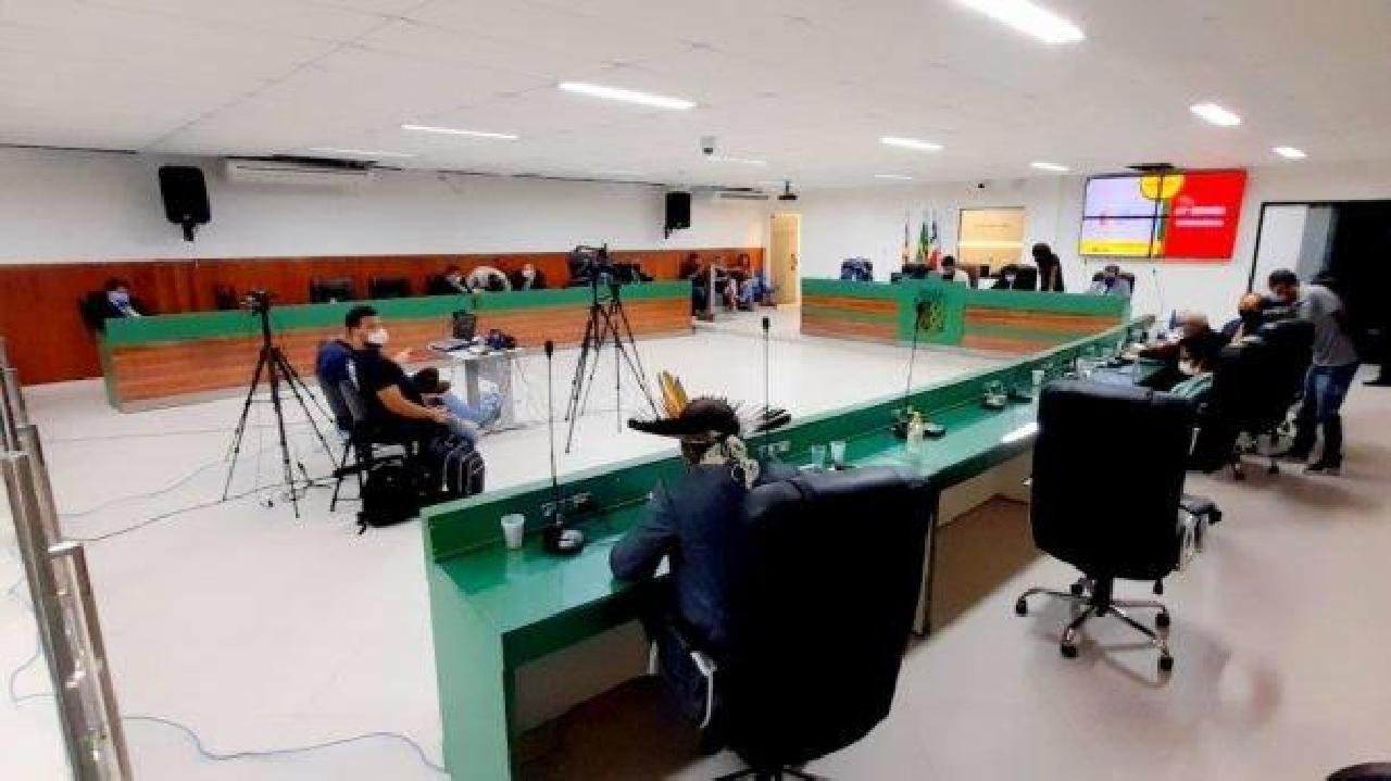 REFORMA ADMINISTRATIVA DA PREFEITURA É APROVADA PELA CÂMARA APÓS SESSÃO QUE DUROU 5 HORAS REFORMA ADMINISTRATIVA DA PREFEITURA É APROVADA PELA CÂMARA APÓS SESSÃO QUE DUROU 5 HORAS