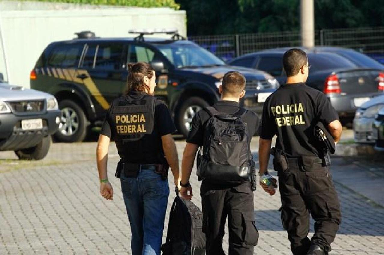 IBICUÍ: PF FAZ OPERAÇÃO CONTRA FRAUDE EM SEGURO-DESEMPREGO IBICUÍ: PF FAZ OPERAÇÃO CONTRA FRAUDE EM SEGURO-DESEMPREGO