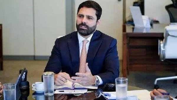 COM A SAÍDA DE LEWANDOWSKI, ILHEENSE MANOEL CARLOS ASSUME O MINISTÉRIO DA JUSTIÇA