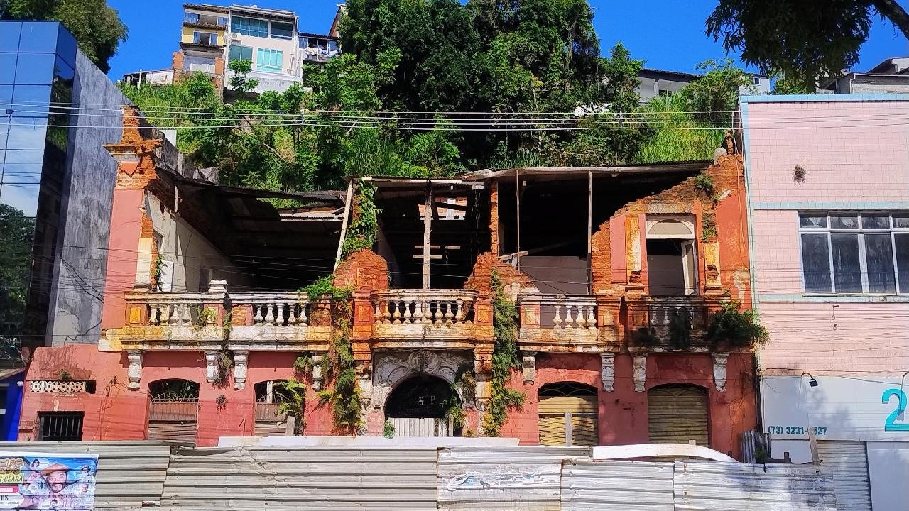 UNIÃO PROTETORA DOS ARTISTAS: O SILÊNCIO DAS RUÍNAS