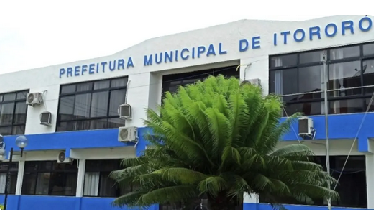 PRÉDIO DA PREFEITURA DE ITORORÓ É ALVO DE TENTATIVA DE INCÊNDIO PRÉDIO DA PREFEITURA DE ITORORÓ É ALVO DE TENTATIVA DE INCÊNDIO