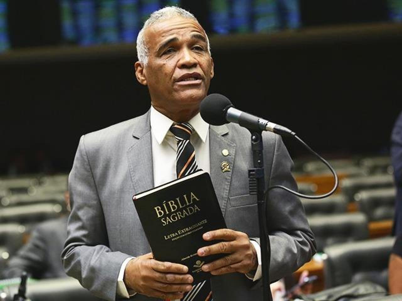 ISIDÓRIO DIZ QUE QUER CONVERSAR COM O PRESIDENTE: “PARA CONVERSAR COM DOIDO, SÓ OUTRO DOIDO” ISIDÓRIO DIZ QUE QUER CONVERSAR COM O PRESIDENTE: “PARA CONVERSAR COM DOIDO, SÓ OUTRO DOIDO”