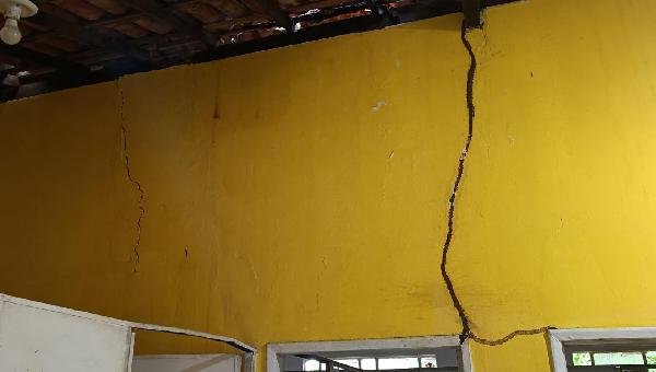 EM AÇÃO FISCALIZATÓRIA, VEREADORA ENILDA MENDONÇA APONTA PROBLEMAS ESTRUTURAIS E ELÉTRICOS EM EQUIPAMENTOS PÚBLICOS DO SANTO ANTÔNIO