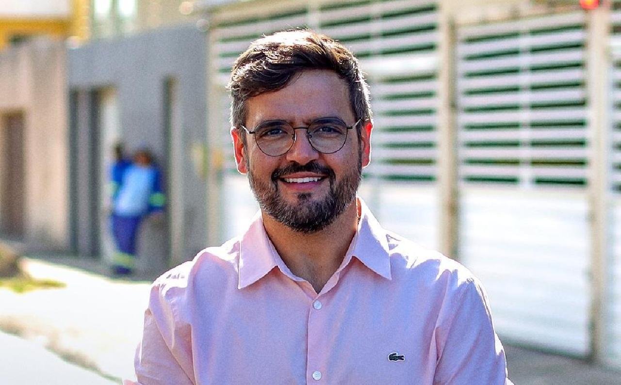 VALDERICO JÚNIOR DIZ TER “ABSOLUTA TRANQUILIDADE” SOBRE GESTÃO APÓS OPERAÇÃO DA PF EM ILHÉUS