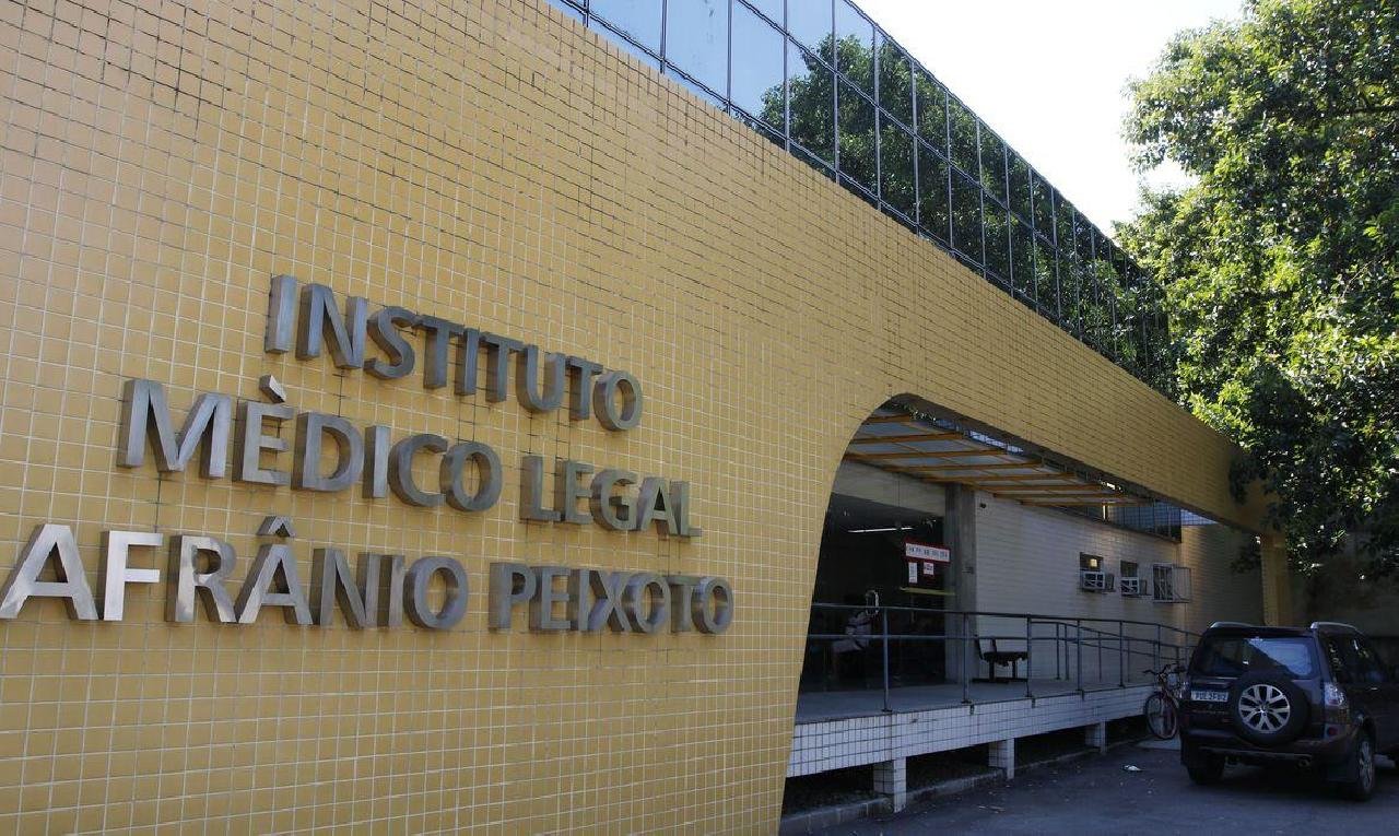 EXAME EM ADRIANO DA NÓBREGA NÃO CONSTATA SINAIS DE TORTURA, DIZ PERITO EXAME EM ADRIANO DA NÓBREGA NÃO CONSTATA SINAIS DE TORTURA, DIZ PERITO