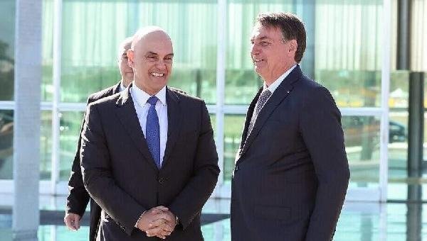 MORAES NEGA PEDIDO DE BOLSONARO E MANTÉM DEPOIMENTO PARA QUINTA-FEIRA (22)