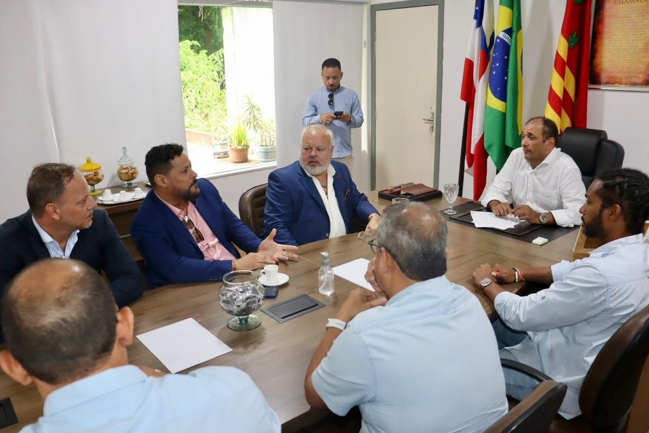 REUNIÃO DISCUTE ANDAMENTO DE PROJETOS PARA A ZONA NORTE DE ILHÉUS REUNIÃO DISCUTE ANDAMENTO DE PROJETOS PARA A ZONA NORTE DE ILHÉUS
