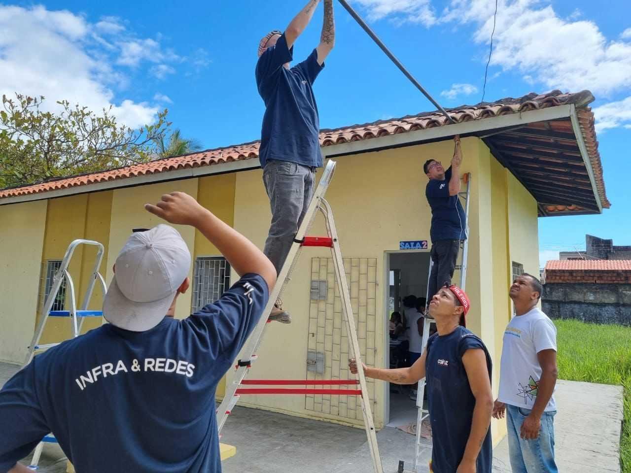 EDUCAÇÃO: 100% DAS ESCOLAS DO CAMPO DA REDE MUNICIPAL DE ILHÉUS POSSUEM ACESSO A INTERNET EDUCAÇÃO: 100% DAS ESCOLAS DO CAMPO DA REDE MUNICIPAL DE ILHÉUS POSSUEM ACESSO A INTERNET