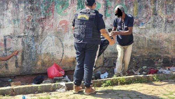 SEAS MANTÉM ABORDAGENS E ENCAMINHAMENTOS PARA PESSOAS EM SITUAÇÃO DE RUA NA FEIRA DO GUANABARA 