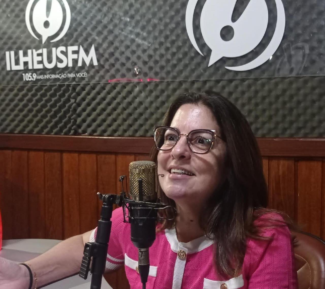 "AGORA NO PRIMEIRO MANDATO, VOU CONHECER DE PERTO O HOSPITAL SÃO JOSÉ EM ILHÉUS E DESTINAR ALGUMA EMENDA PARLAMENTAR" DECLAROU A DEPUTADA FEDERAL ROGÉRIA SANTOS "AGORA NO PRIMEIRO MANDATO, VOU CONHECER DE PERTO O HOSPITAL SÃO JOSÉ EM ILHÉUS E DESTINAR ALGUMA EMENDA PARLAMENTAR" DECLAROU A DEPUTADA FEDERAL ROGÉRIA SANTOS
