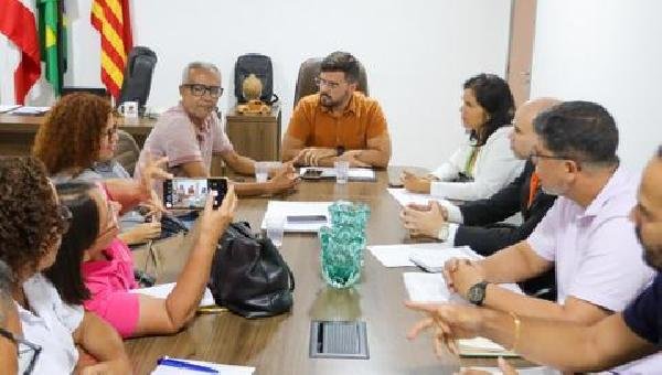 APPI SE REÚNE COM PREFEITO DE ILHÉUS PARA COBRAR SOLUÇÃO DE DEMANDAS TRABALHISTAS PENDENTES