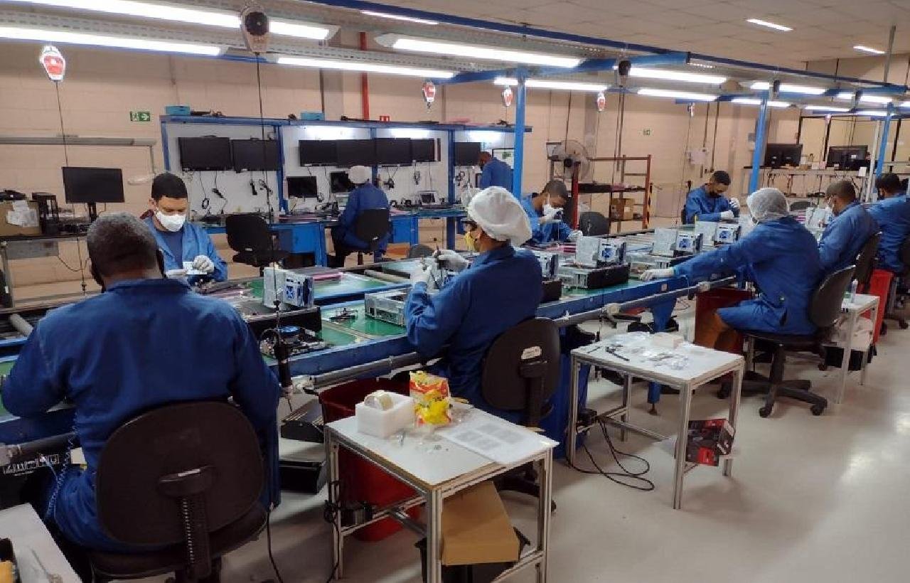 OPORTUNIDADE: EMPRESA DATEN DESENVOLVE PROGRAMA "MELHOR EMPREGO" PARA PESSOAS ACIMA DE 50 ANOS OPORTUNIDADE: EMPRESA DATEN DESENVOLVE PROGRAMA "MELHOR EMPREGO" PARA PESSOAS ACIMA DE 50 ANOS