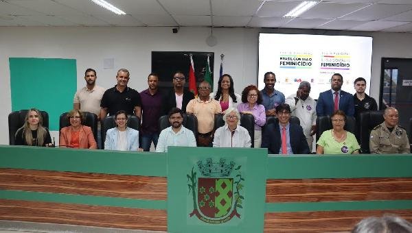 ILHÉUS ASSINA PACTO MUNICIPAL CONTRA O FEMINICÍDIO E REFORÇA REDE DE PROTEÇÃO ÀS MULHERES