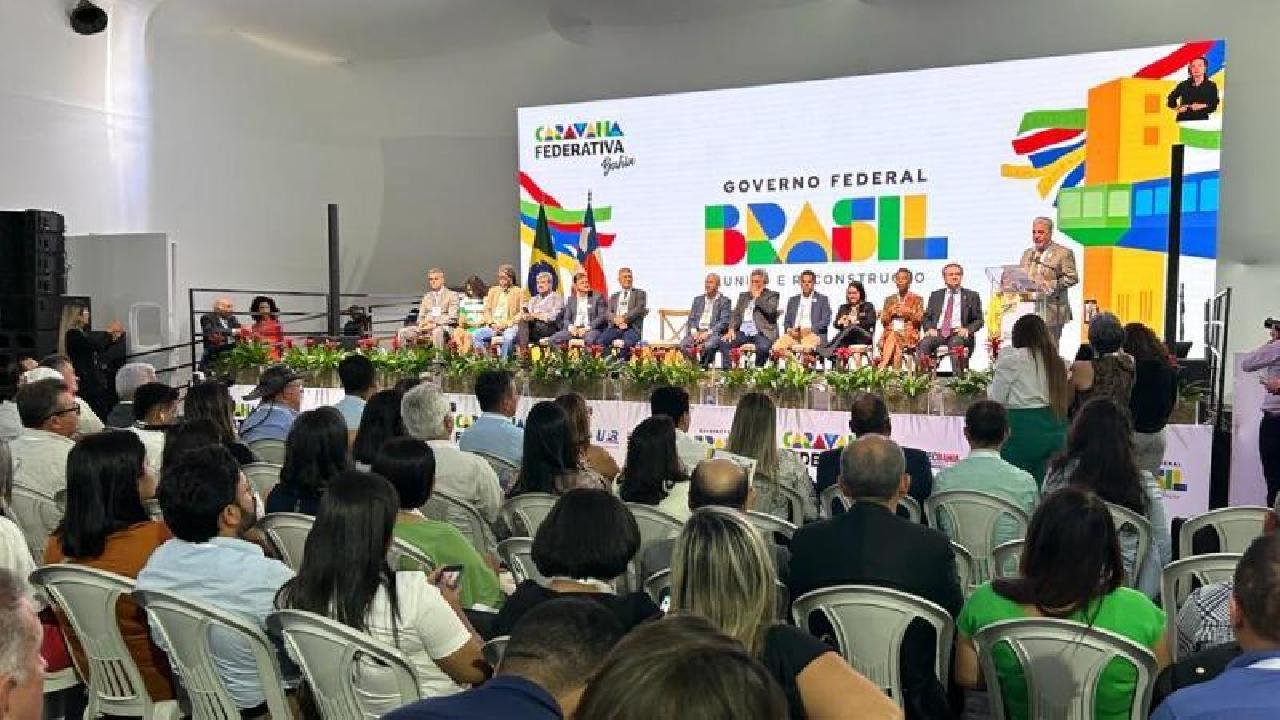 CARAVANA FEDERATIVA: GOVERNO FEDERAL ANUNCIA R$ 27 BILHÕES PARA COMPENSAR PERDA DE ESTADOS E MUNICÍPIOS COM ICMS CARAVANA FEDERATIVA: GOVERNO FEDERAL ANUNCIA R$ 27 BILHÕES PARA COMPENSAR PERDA DE ESTADOS E MUNICÍPIOS COM ICMS