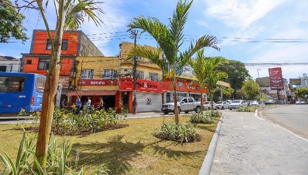 CANTEIRO CENTRAL DA PRAÇA CAIRU É ENTREGUE APÓS OBRAS DE REQUALIFICAÇÃO