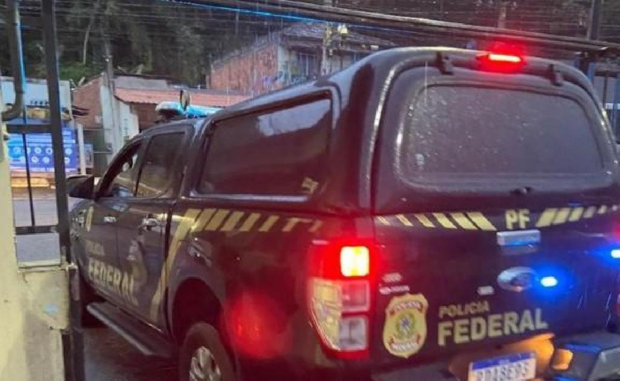 POLÍCIA FEDERAL REALIZA OPERAÇÃO EM ILHÉUS E ITABUNA CONTRA CRIME DE ARMAZENAMENTO E COMPARTILHAMENTO DE ARQUIVOS RELACIONADOS AO ABUSO SEXUAL INFANTOJUVENIL POLÍCIA FEDERAL REALIZA OPERAÇÃO EM ILHÉUS E ITABUNA CONTRA CRIME DE ARMAZENAMENTO E COMPARTILHAMENTO DE ARQUIVOS RELACIONADOS AO ABUSO SEXUAL INFANTOJUVENIL